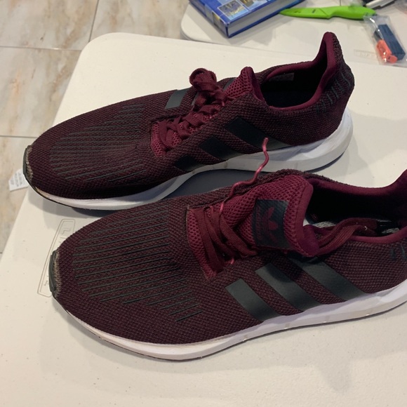 Adidas men’s size 13 shoes - Picture 3 of 3